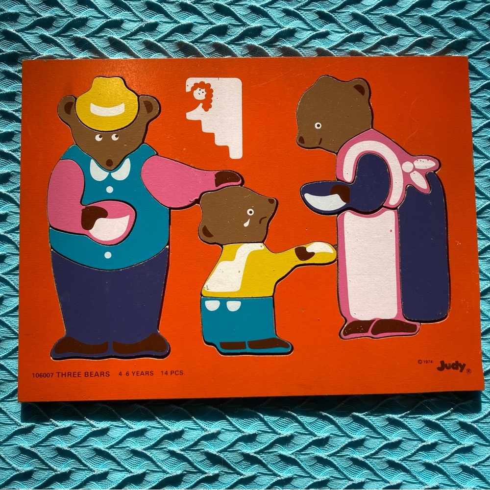 1974 The Three Bears Board Puzzle